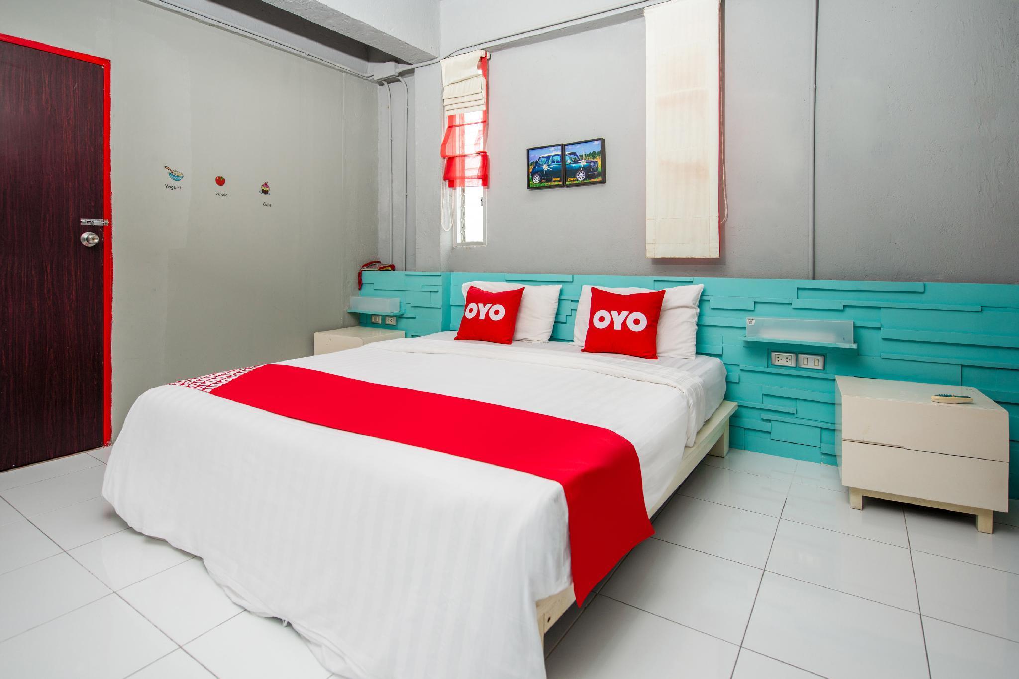 Oyo 292 The Oddy Hip Hotel Patong Esterno foto
